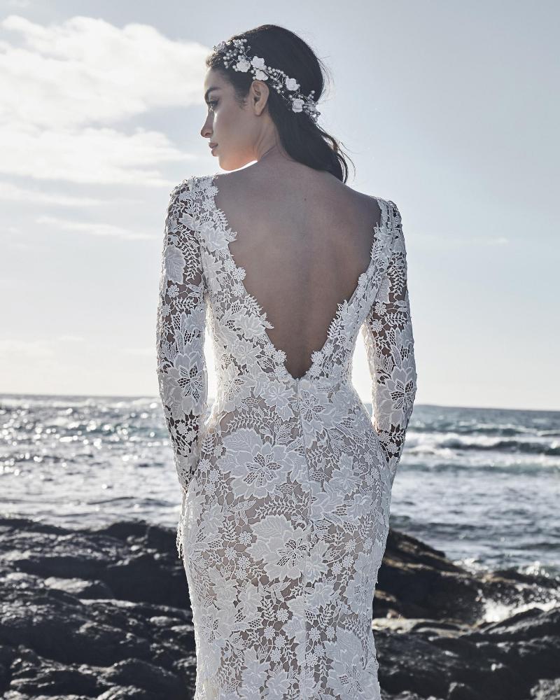120203 vintage long sleeve lace wedding dress with low back4